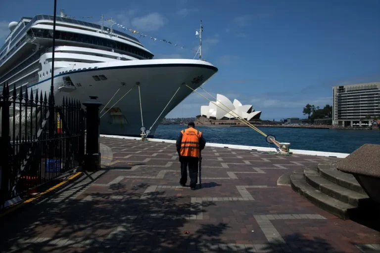 How to Manage Luxury Cruise Cancellation Risks: 2026 Strategy Guide